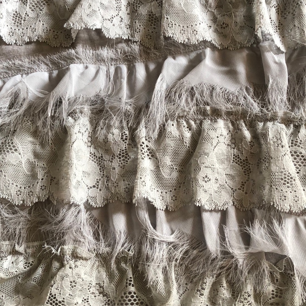 Hollister Ruffle Tank - Picture 3 of 4